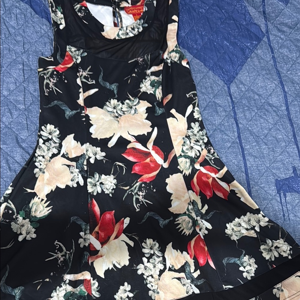 Chic Floral Sleeveless Dress